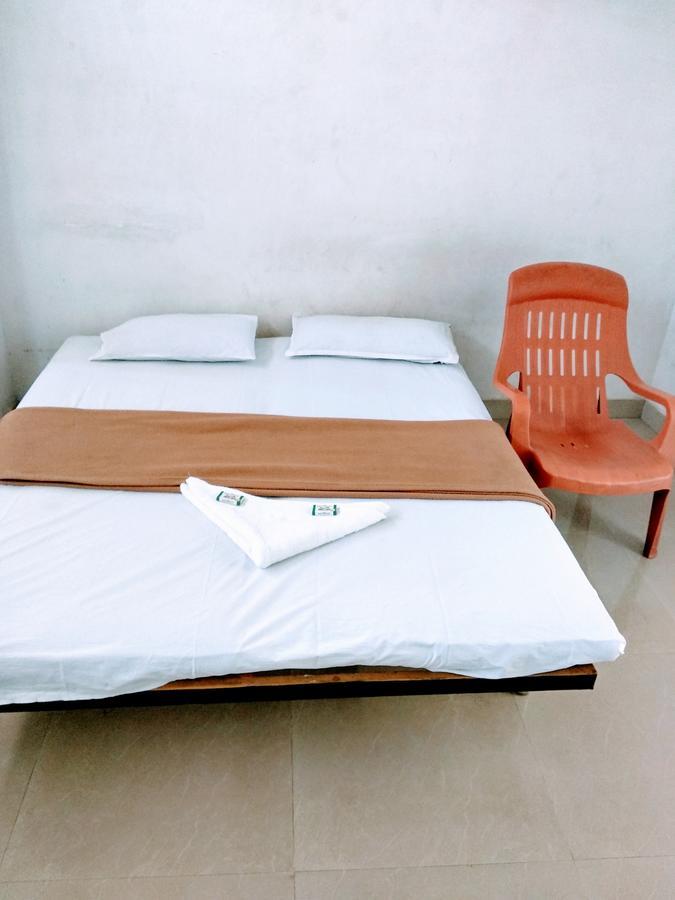 Hotel Ashwini Lodge ไมซอร์ ภายนอก รูปภาพ